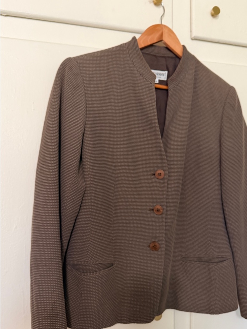 Giorgio Armani Women's Dark Brown Tailored Blazer - Picture 2 of 6